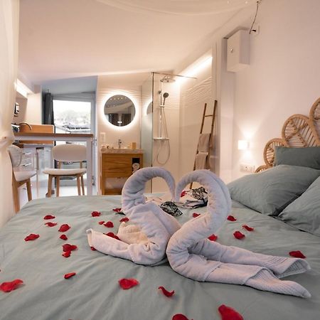 Lovina Chambre De Charme Avec Jaccuzi Velaux المظهر الخارجي الصورة