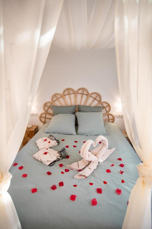 Lovina Chambre De Charme Avec Jaccuzi Velaux المظهر الخارجي الصورة