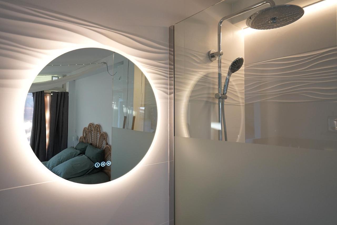 Lovina Chambre De Charme Avec Jaccuzi Velaux المظهر الخارجي الصورة