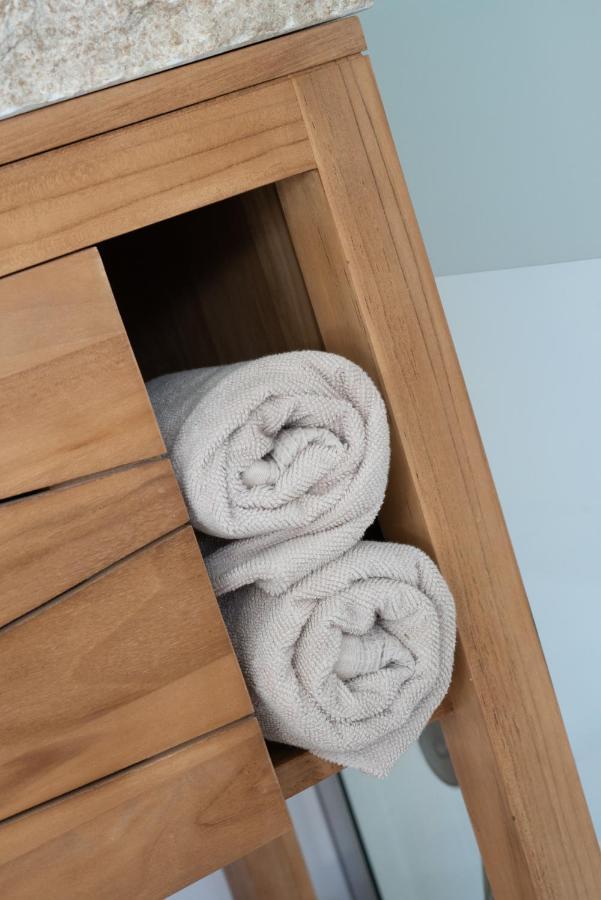 Lovina Chambre De Charme Avec Jaccuzi Velaux المظهر الخارجي الصورة